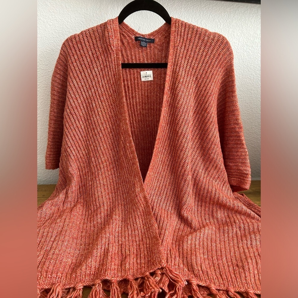 💖5 for $50💖American Eagle Rust Orange Knit Poncho Shawl Fringe Tassel Trim - Picture 1 of 8
